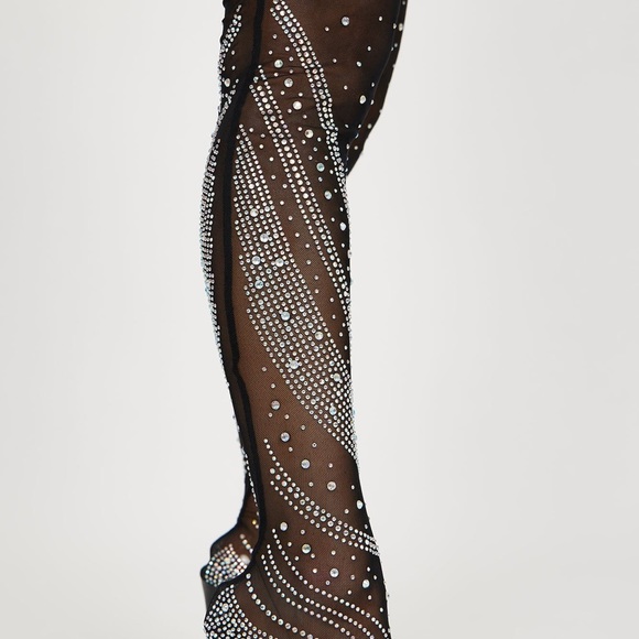 On A Getaway Over The Knee Heeled Boots - Black - Picture 2 of 7